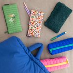 MR37283_5_PORTATODO_Plano_Acolchado_Flores_LEAVESWIND.jpg