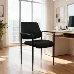 silla_apilable_lanis_negra_principal_ambientada