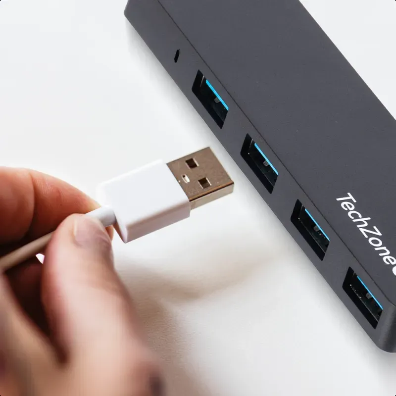 hub_usb_techzone_4puertos_usb_typec_closeup_conexiones